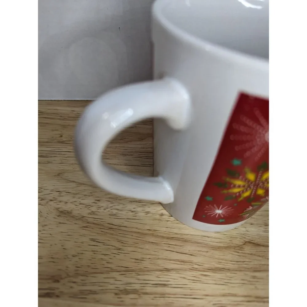 Royal Norfolk Christmas Holiday snowflake mug red wrap around abstract 4‎ 1/2 in